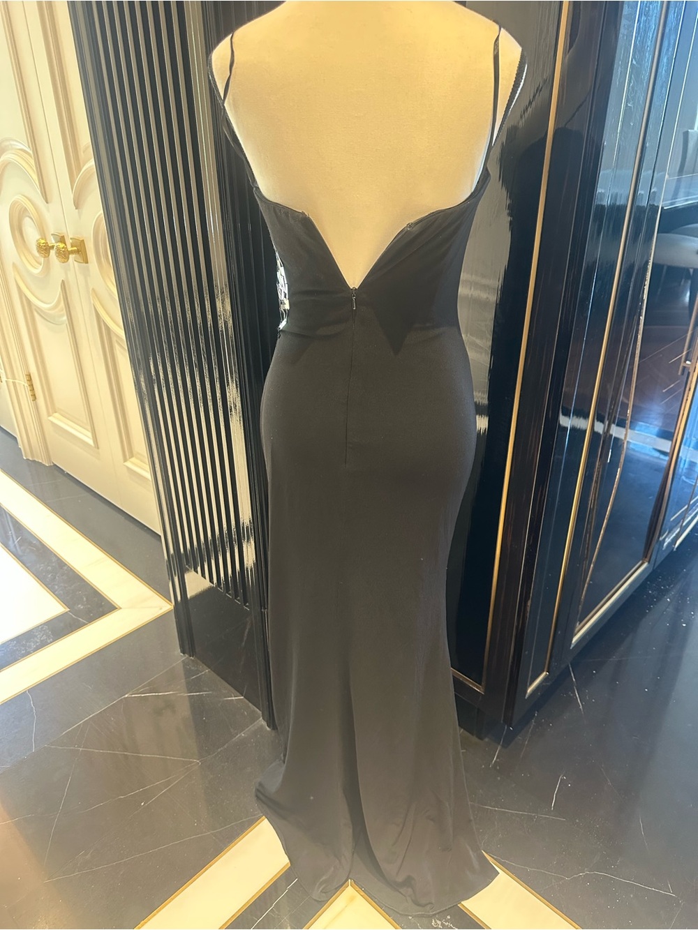 Adrianna Papell Black Ruched Sweetheart Sequin Cutout Evening Maxi Gown (1/2) - Picture 8 of 11
